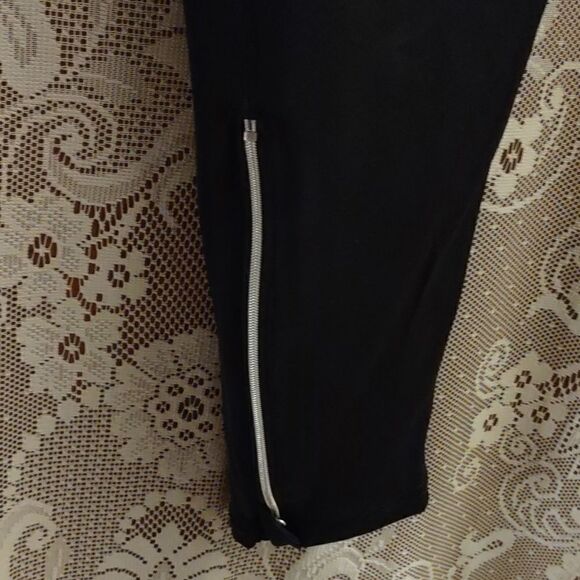 Victoria's Secret‎ Sport Women's size L black crop athletic pant zip ankle - Picture 4 of 8